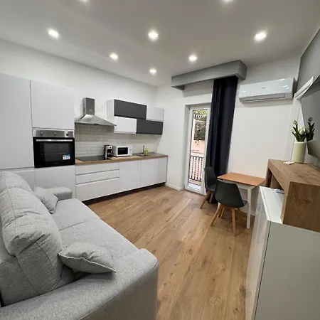 Casa de Férias Domus Ad Max- La Casa Nel Cuore Di *