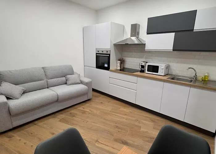 Domus Ad Max- La Casa Nel Cuore Di Tatil Evi